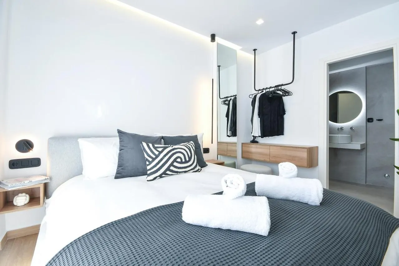 Luxury Downtown Apartment C1 سالونيك 0*,